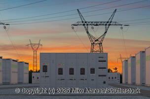 Beschichtete Outdoor-Gehäuse für stationäre Energiespeichersysteme mit Korrosionsschutz und Witterungsbeständigkeit