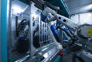 Beschichtete Kühlplatten und Kühlsysteme mit partieller Laserbearbeitung für thermisches Management in Hochvolt-Anwendungen